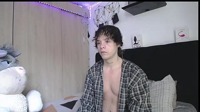 Santiago kiler online show from April 23, 1:13 pm