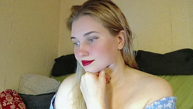 mmmPinUpGirl online show from October 19, 2:50 pm