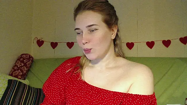 mmmPinUpGirl online show from March 12, 8:26 pm
