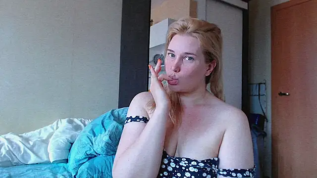 mmmPinUpGirl online show from July 13, 12:19 pm