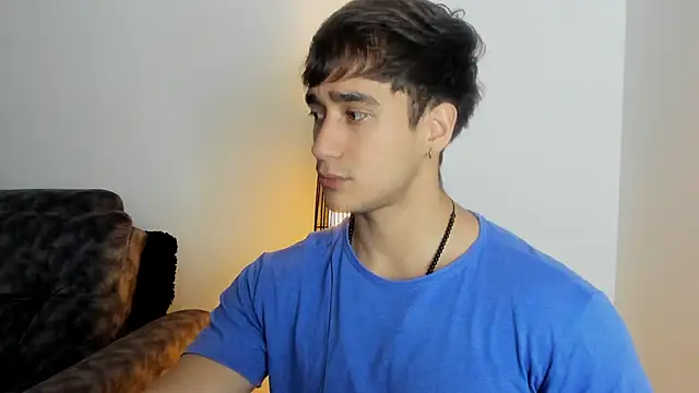 Snapshot of AlexRivera6 chatting on November 14, 1:21 pm AlexRivera6 online show from November 14, 1:21 pm