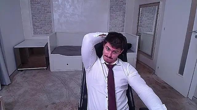 Snapshot of WilsonJules chatting on January 22, 11:32 pm WilsonJules online show from January 22, 11:32 pm