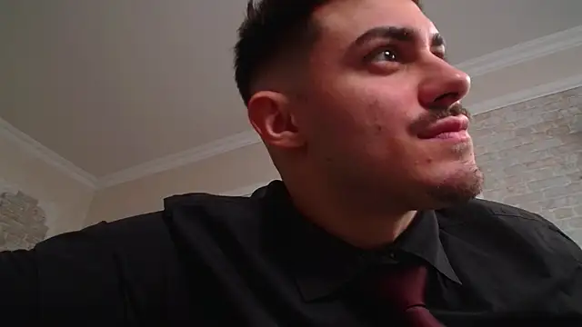 Snapshot of WilsonJules chatting on January 24, 9:37 pm WilsonJules online show from January 24, 9:37 pm