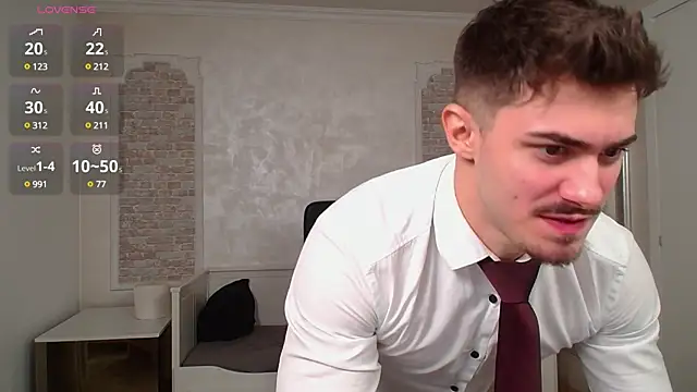 Snapshot of WilsonJules chatting on January 31, 8:01 pm WilsonJules online show from January 31, 8:01 pm