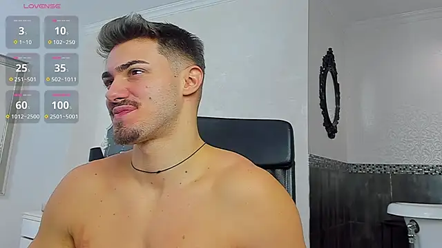 Snapshot of WilsonJules chatting on February 9, 5:19 am WilsonJules online show from February 9, 5:19 am