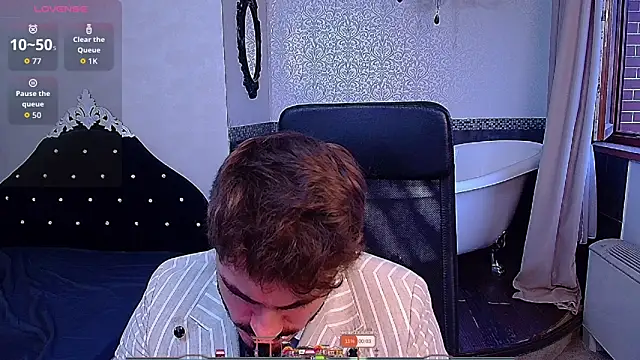 Snapshot of WilsonJules chatting on September 12, 4:12 am WilsonJules online show from September 12, 4:12 am