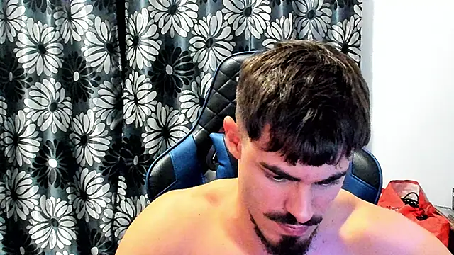 Snapshot of WilsonJules chatting on September 23, 11:19 pm WilsonJules online show from September 23, 11:19 pm