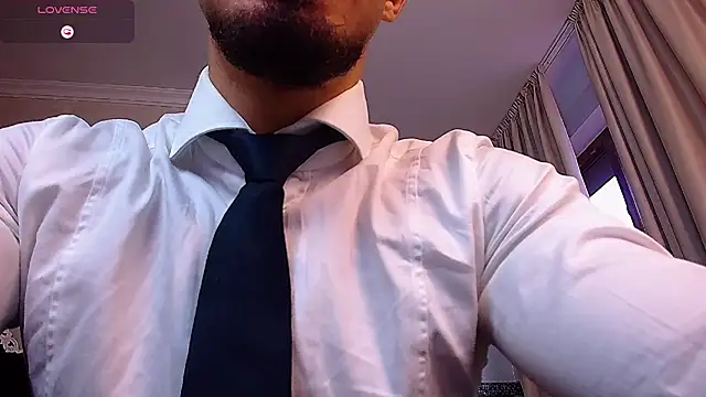 Snapshot of WilsonJules chatting on September 29, 5:45 am WilsonJules online show from September 29, 5:45 am