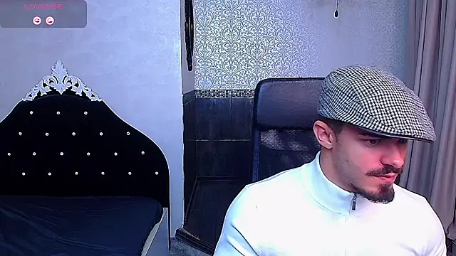 Snapshot of WilsonJules chatting on October 3, 4:42 am WilsonJules online show from October 3, 4:42 am