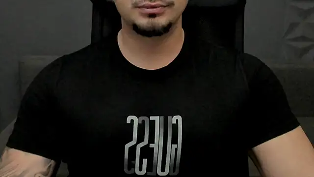 TonyWilcox online show from November 13, 5:39 am