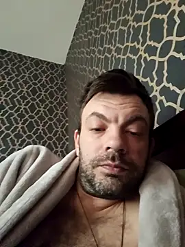 Snapshot of jakerusso chatting on October 4, 12:58 pm jakerusso online show from October 4, 12:58 pm