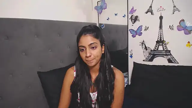 Snapshot of Delilah_Blazee chatting on October 17, 8:00 pm Delilah Blazee online show from October 17, 8:00 pm