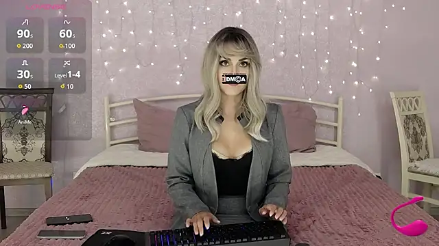 --SUCCESS-- online show from September 20, 4:30 pm