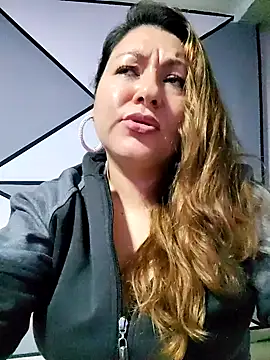 Snapshot of sakotodika chatting on February 13, 12:02 am sakotodika online show from February 13, 12:02 am