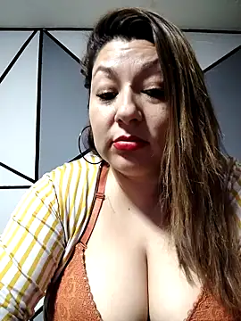 Snapshot of sakotodika chatting on November 27, 2:13 am sakotodika online show from November 27, 2:13 am