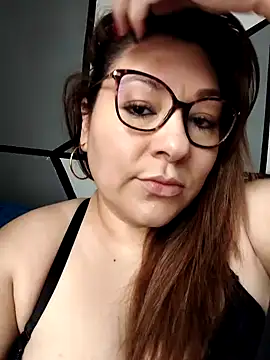 Snapshot of sakotodika chatting on November 27, 3:47 pm sakotodika online show from November 27, 3:47 pm