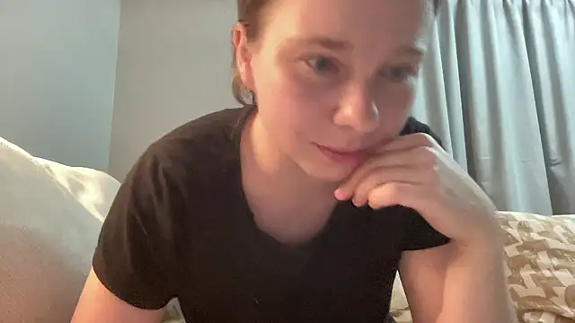 SweetLucy96 online show from April 11, 9:08 pm