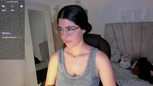  Niah  online show from January 26, 8:13 pm