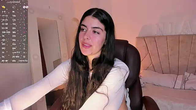  Niah  online show from February 10, 9:25 pm