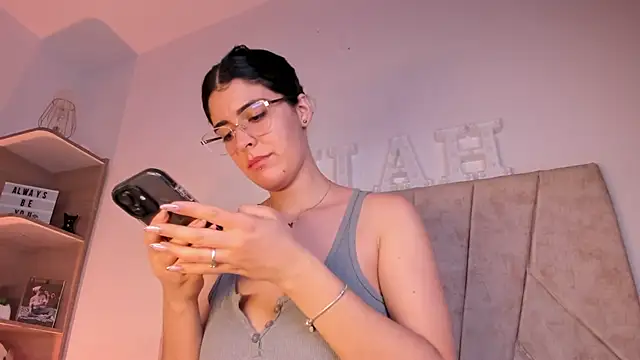  Niah  online show from March 11, 8:53 pm