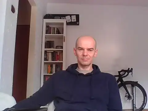 Snapshot of BadRec40 chatting on April 28, 7:02 am BadRec40 online show from April 28, 7:02 am
