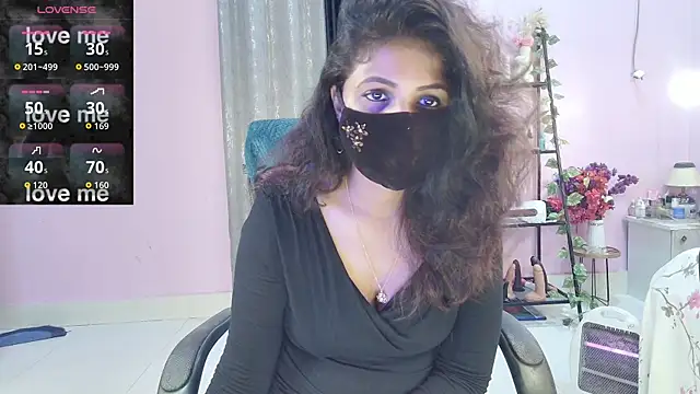 Snapshot of Naughty_nightz chatting on November 9, 4:27 pm Naughty nightz online show from November 9, 4:27 pm