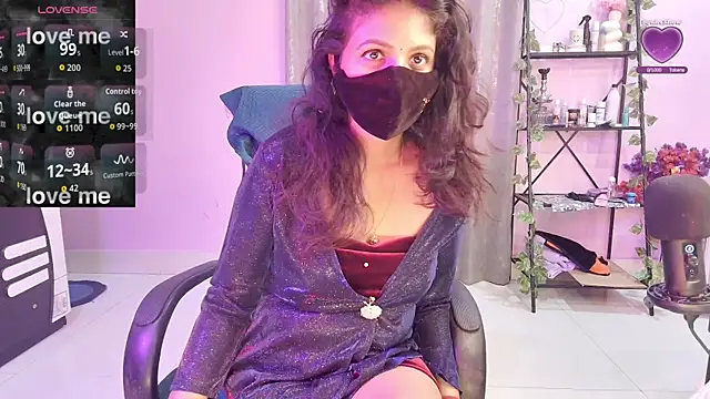 Snapshot of Naughty_nightz chatting on November 29, 1:19 am Naughty nightz online show from November 29, 1:19 am