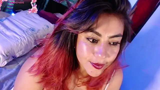 gatuwildhott online show from December 18, 7:20 pm