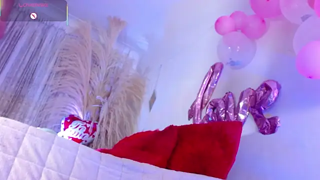 gatuwildhott online show from February 22, 7:45 pm