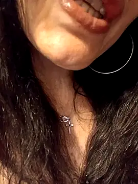 Snapshot of eva750 chatting on December 30, 5:13 pm eva750 online show from December 30, 5:13 pm