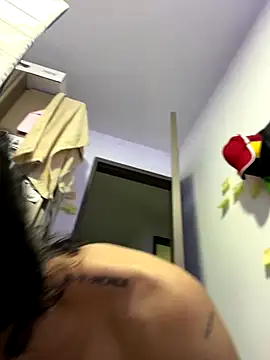 Snapshot of sorry-mom69 chatting on November 10, 1:15 am sorry-mom69 online show from November 10, 1:15 am