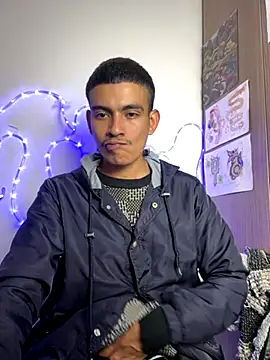 Snapshot of sorry-mom69 chatting on November 22, 4:22 am sorry-mom69 online show from November 22, 4:22 am