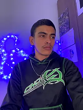 Snapshot of sorry-mom69 chatting on December 2, 4:07 am sorry-mom69 online show from December 2, 4:07 am