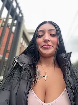 Kathy bella18 online show from December 2, 1:39 pm