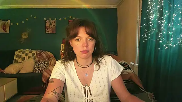 Snapshot of ClancyMorissey chatting on May 31, 4:47 pm ClancyMorissey online show from May 31, 4:47 pm