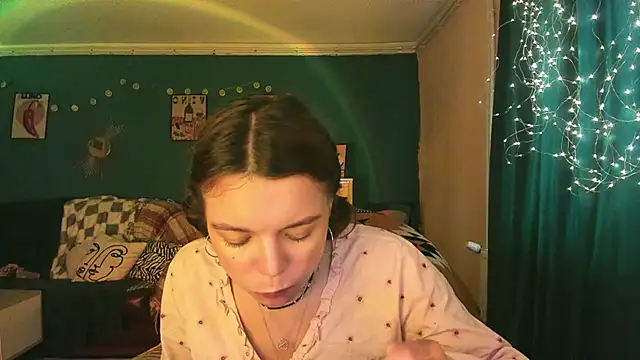 Snapshot of ClancyMorissey chatting on June 9, 5:02 pm ClancyMorissey online show from June 9, 5:02 pm