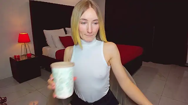 bella  rose online show from February 23, 9:11 am