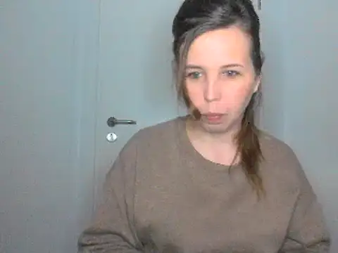 Snapshot of loveis007 chatting on March 18, 9:21 pm loveis007 online show from March 18, 9:21 pm