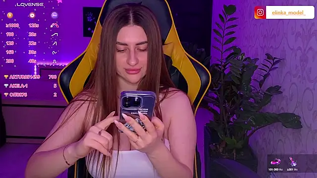 Elishka  online show from March 16, 7:38 pm