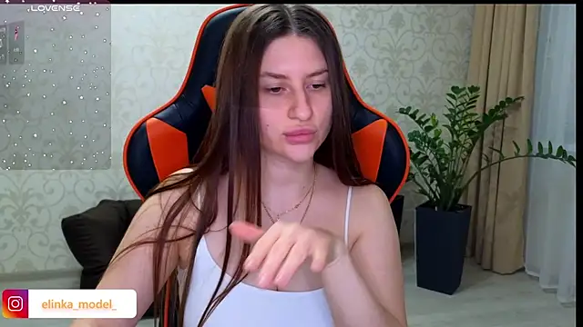 Elishka  online show from November 6, 7:37 pm