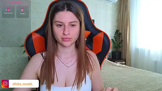 Snapshot of Elishka_ chatting on July 17, 5:58 am Elishka online show from July 17, 5:58 am