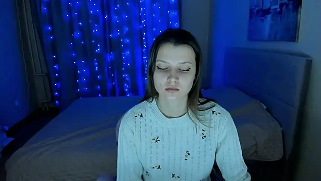 Snapshot of SoniNesti chatting on December 2, 3:36 pm SoniNesti online show from December 2, 3:36 pm