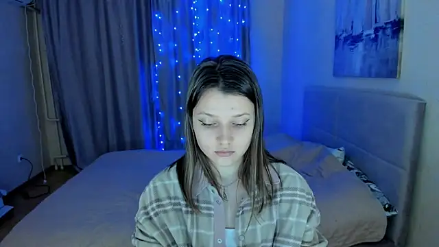 Snapshot of SoniNesti chatting on December 10, 3:33 pm SoniNesti online show from December 10, 3:33 pm