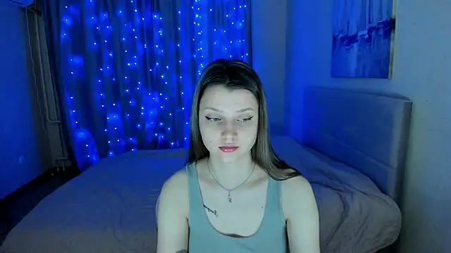 Snapshot of SoniNesti chatting on December 13, 3:11 pm SoniNesti online show from December 13, 3:11 pm