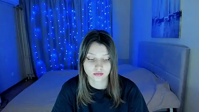 Snapshot of SoniNesti chatting on December 14, 3:36 pm SoniNesti online show from December 14, 3:36 pm