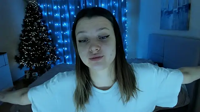 Snapshot of SoniNesti chatting on December 25, 12:58 pm SoniNesti online show from December 25, 12:58 pm