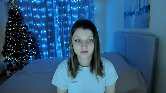 Snapshot of SoniNesti chatting on January 3, 11:14 am SoniNesti online show from January 3, 11:14 am