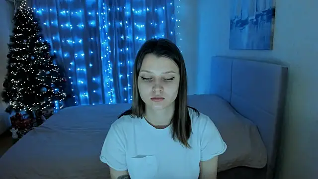 Snapshot of SoniNesti chatting on January 3, 2:19 pm SoniNesti online show from January 3, 2:19 pm