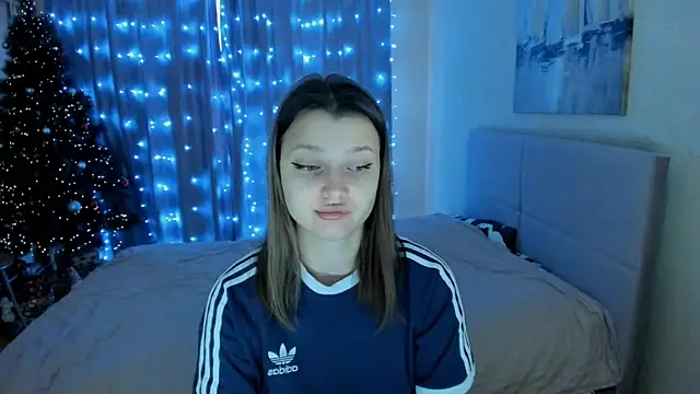 Snapshot of SoniNesti chatting on January 4, 11:54 am SoniNesti online show from January 4, 11:54 am