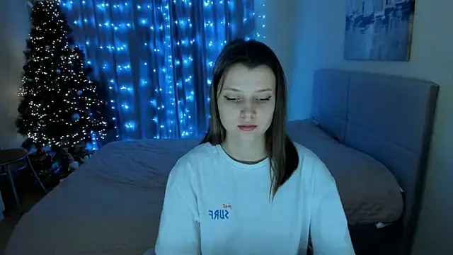 Snapshot of SoniNesti chatting on January 8, 2:56 pm SoniNesti online show from January 8, 2:56 pm